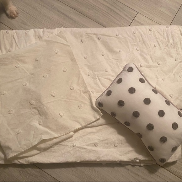 King Duvet used in our camper & never slept on. - Picture 4 of 4